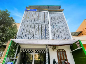 Fabhotel Duke Inn