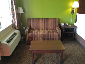 Americas Best Value Inn & Suites Greenwood