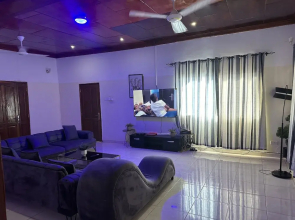 The Retreat Emerald Apartments Close to the Beach