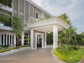 Eightfold Urban Resort