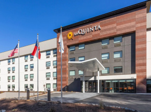 La Quinta Inn & Suites by Wyndham Atlanta Roswell