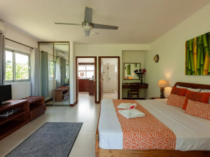 Le Tropique Villa - Adults Only