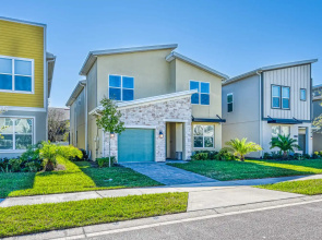 Luxury 5 bedroom House near Disney and Attractions