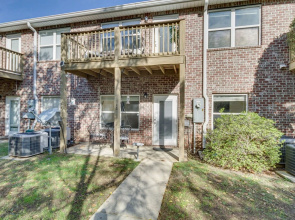Ideally Located Gulfport Condo < 1 Mi to Beach!
