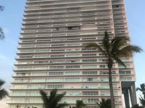 Condo Peninsula