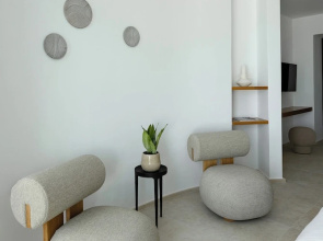 Omna Caldera Suites