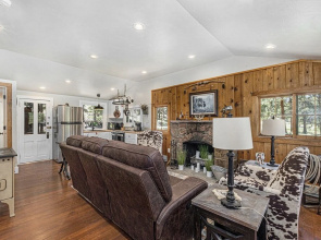 Niwot Cabin - Stay In Rocky Mountain National Park - Estes Park - New Listing - 22-zone3298 2 Bedroom Cabin by RedAwning
