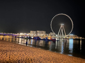 Route 66 Beach Hostel