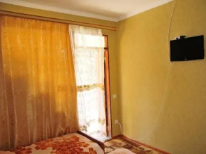Guest House on 6 Octyabrya 10