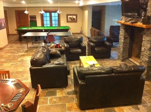Noble House Suites