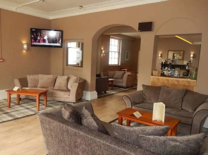 Eden House Hotel