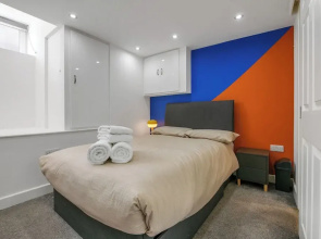 Ecclesall Road Apartment