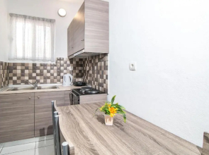 Toulas Studios & Apts No2