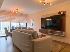 w Magnificent 3BR w Balcony in San Isidro