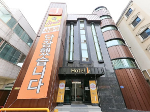 Cheonan Seongjeong J Hotel