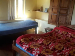 Khim's Guest House & Restaurant