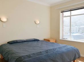 2 Bedroom Sea Point Apartment