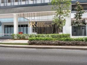 Reizz Residence by Plush