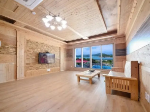 Yeosu Sea and Starnight Pension