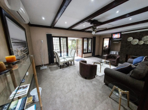 Fish Eagle Manor