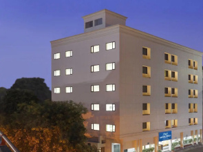 City Heart Sarovar Portico