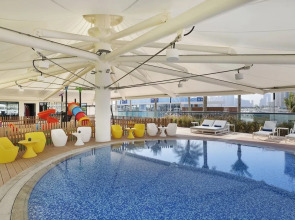 Отель Marriott Resort Palm Jumeirah