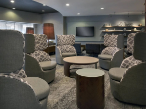 Courtyard by Marriott Lebanon