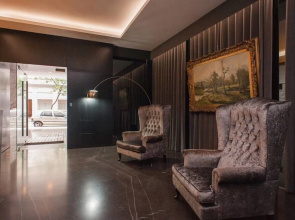 Beautiful and sunny studio by Sofacama
