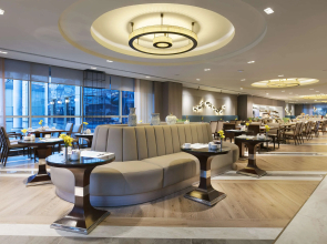 Titanic Port Bakirkoy