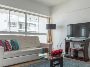 Exclusive Penthouse With Private Rooftop Jacuzzi BBQ Game Room