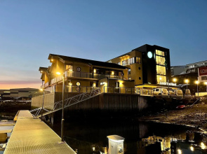 Arctic Sea Hotel