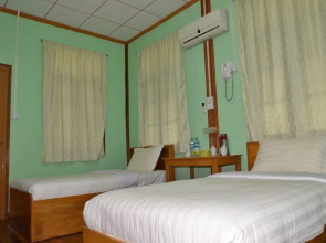 Mrauk U Palace Hotel