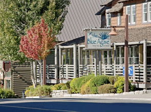 evo Tahoe City Hotel