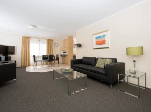 Kingston Court Apartments