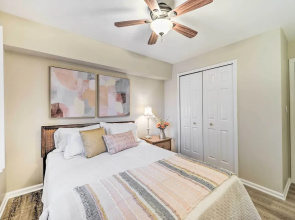 Brigantine Condo w/ Beach Access & Pool Views