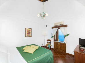 Estate4home - Chiesa Nuova Piccolo