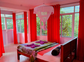 Grand Adams Peak Hotel