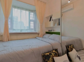 Four Seasons Window View Apartment