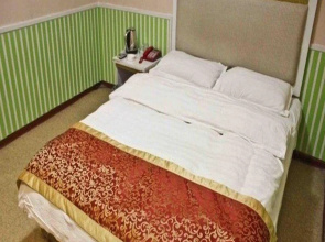 Tengzhou Nanhai Longgong Business Inn