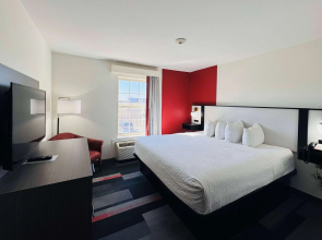 Ramada by Wyndham Sparta/At Speedway