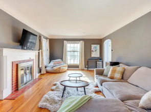 Half-mi to Unc: Historic Dtwn Greeley Home