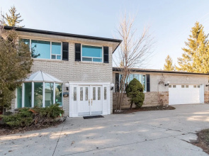 Family & Corporate home in Mississauga