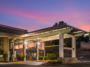Best Western Plus Sonora Oaks Hotel & Conference Center