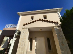 Kalamaki Court Villas Unit9