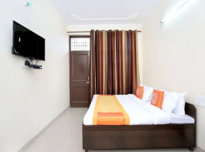 OYO 12734 Home Valley View Studio Kasauli