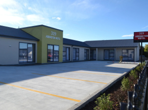 319 Addington Motel
