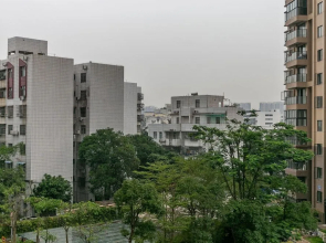 Locals Boutique Apartment Huafa Plaza 24