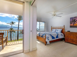 Maalaea Kai #410 2 Bedroom Condo by RedAwning