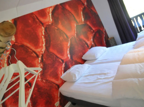 Modern Luxury Chalet With a Fireplace and Private spa