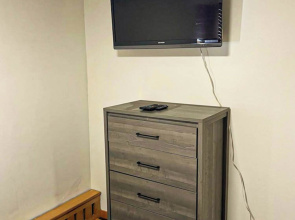Urban Living - 2 Bed and 1 Bath